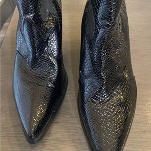 Azalea Wang Women Black Vegan Leather Cowboy Western Ankle Boots Size 9